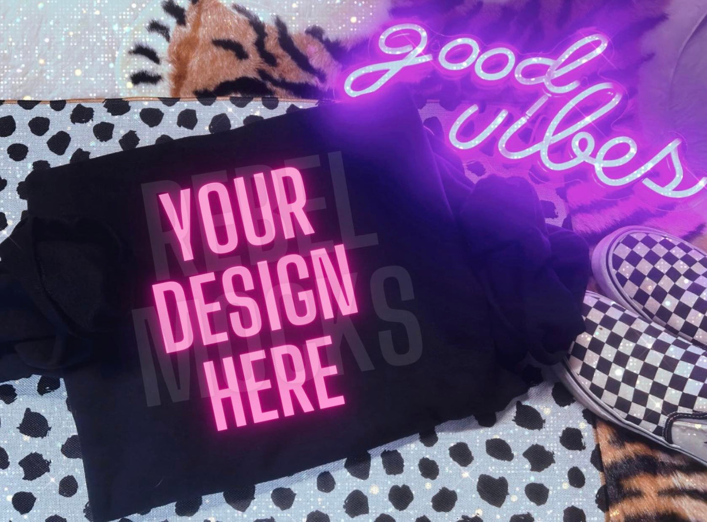 Black Crew Neck Trendy Flat Lay Mock Up