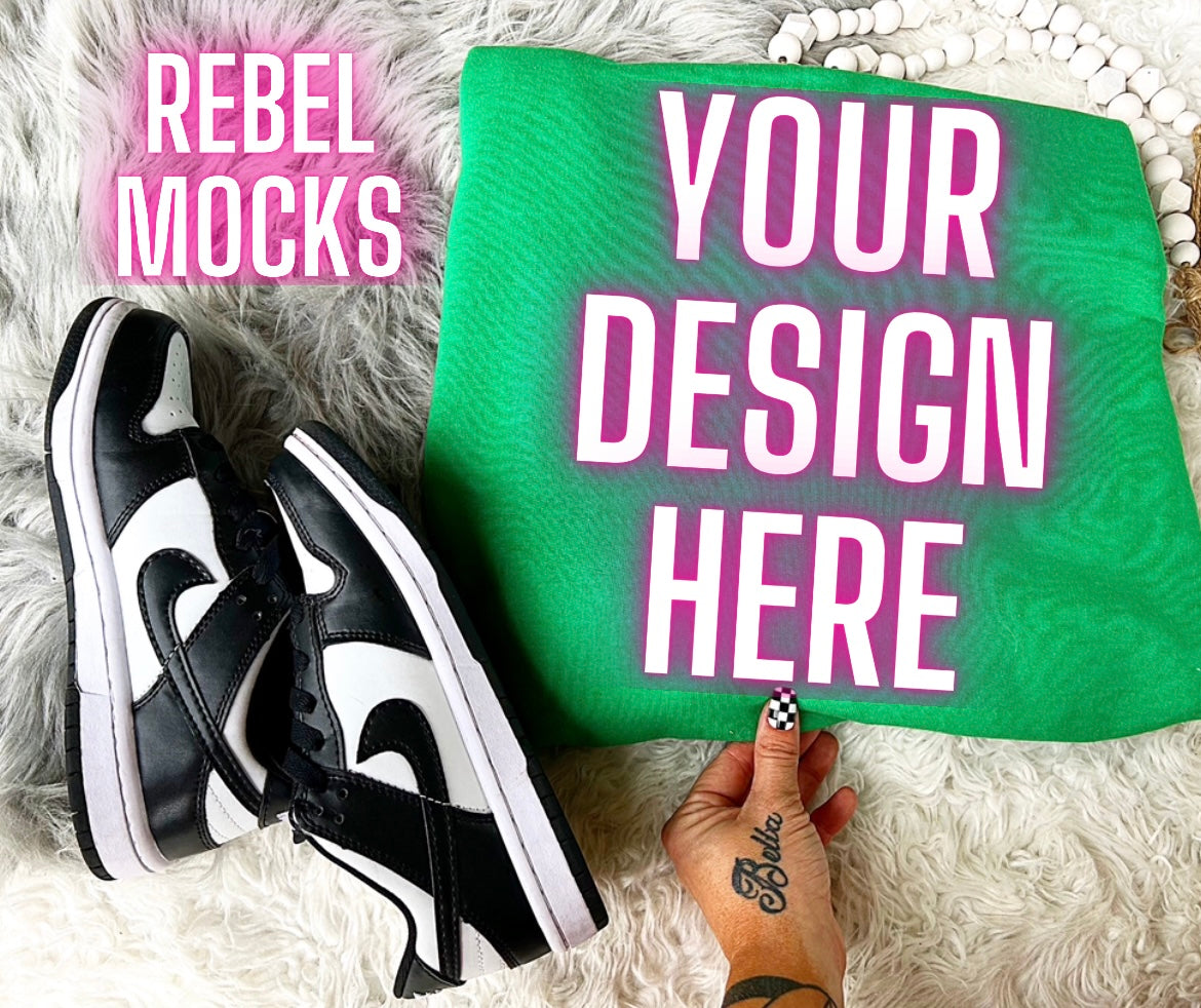 Kelly Green Crew Neck Sweatshirt Gildan Trendy Mock Up Flat Lay