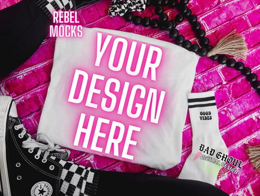 White Tee Flat Lay Mock Up Trendz